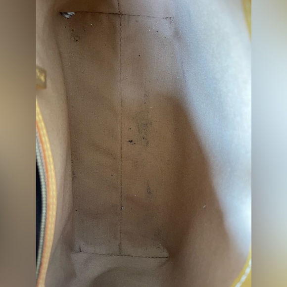 Authentic Louis Vuitton Reade PM - Picture 8 of 10